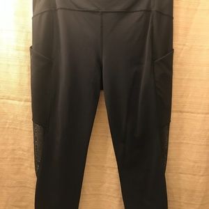 Lululemon XL crop workout pants black